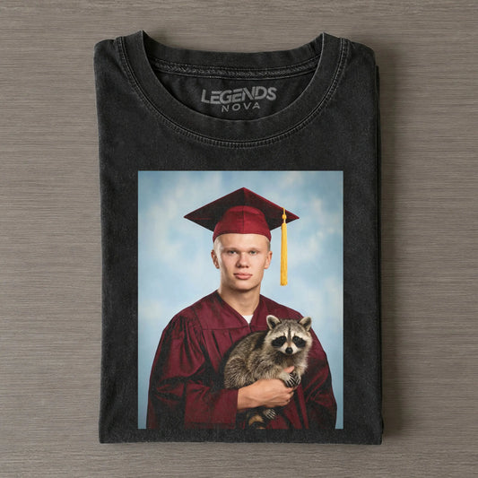 ¡°Others hold trophies after matches, I hold my raccoon¡±T-shirt